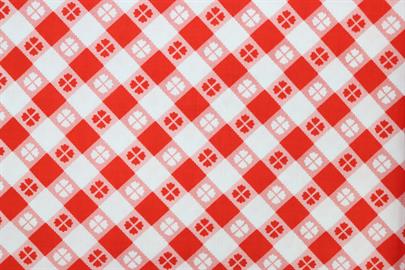 Riley Blake Printed Cotton - Four Leaf Clover Red 112cm