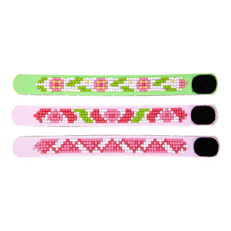 Bracelets - Pretty In Pink - 10 x 16.5 x 3.3cm