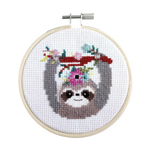 MAKE IT Cross Stitch Kit 10cm - Hang In There Sloth