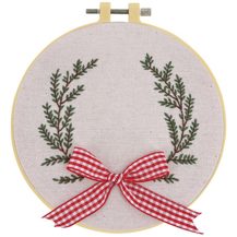 Embroidery Kit 15cm -  WREATH