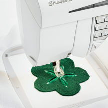 Husqvarna Accessory: Hoop Splendid Square 2 - 120mm x 120mm