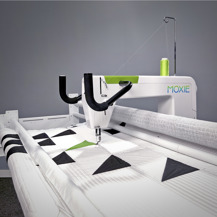 HQ MOXIE - Long arm quilting machine