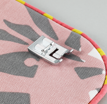 Brother Accessory: F067 Piping Foot - all models