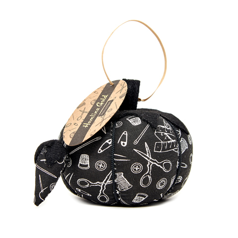 Hemline Gold - Pincushion Tomato 4in - Black/Gold
