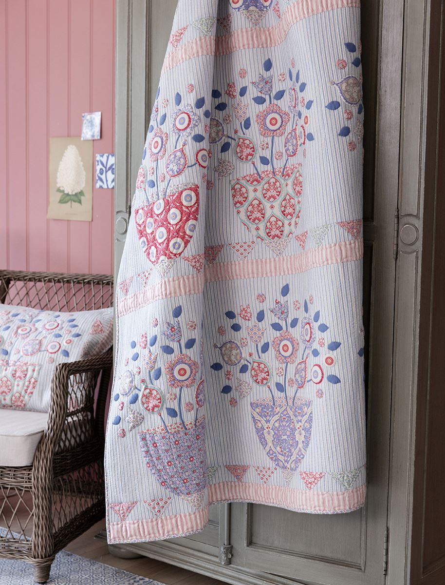 1242576BV_FlowerpotQuilt_1